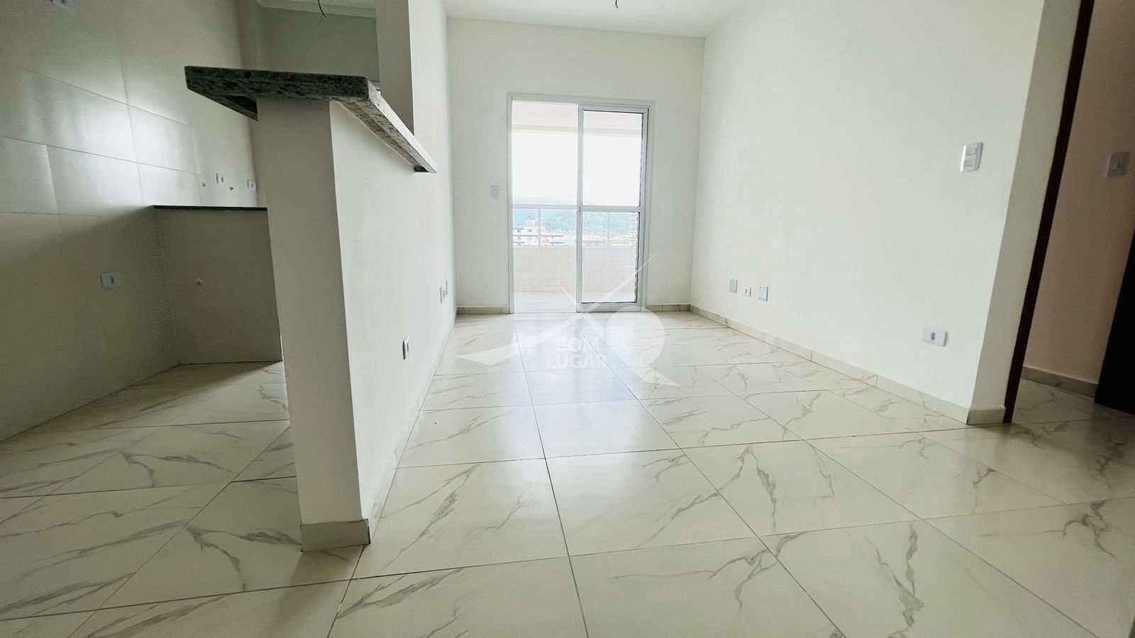 Apartamento à venda com 2 quartos, 67m² - Foto 3