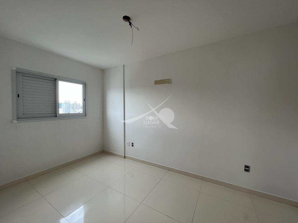 Apartamento à venda com 3 quartos, 129m² - Foto 11