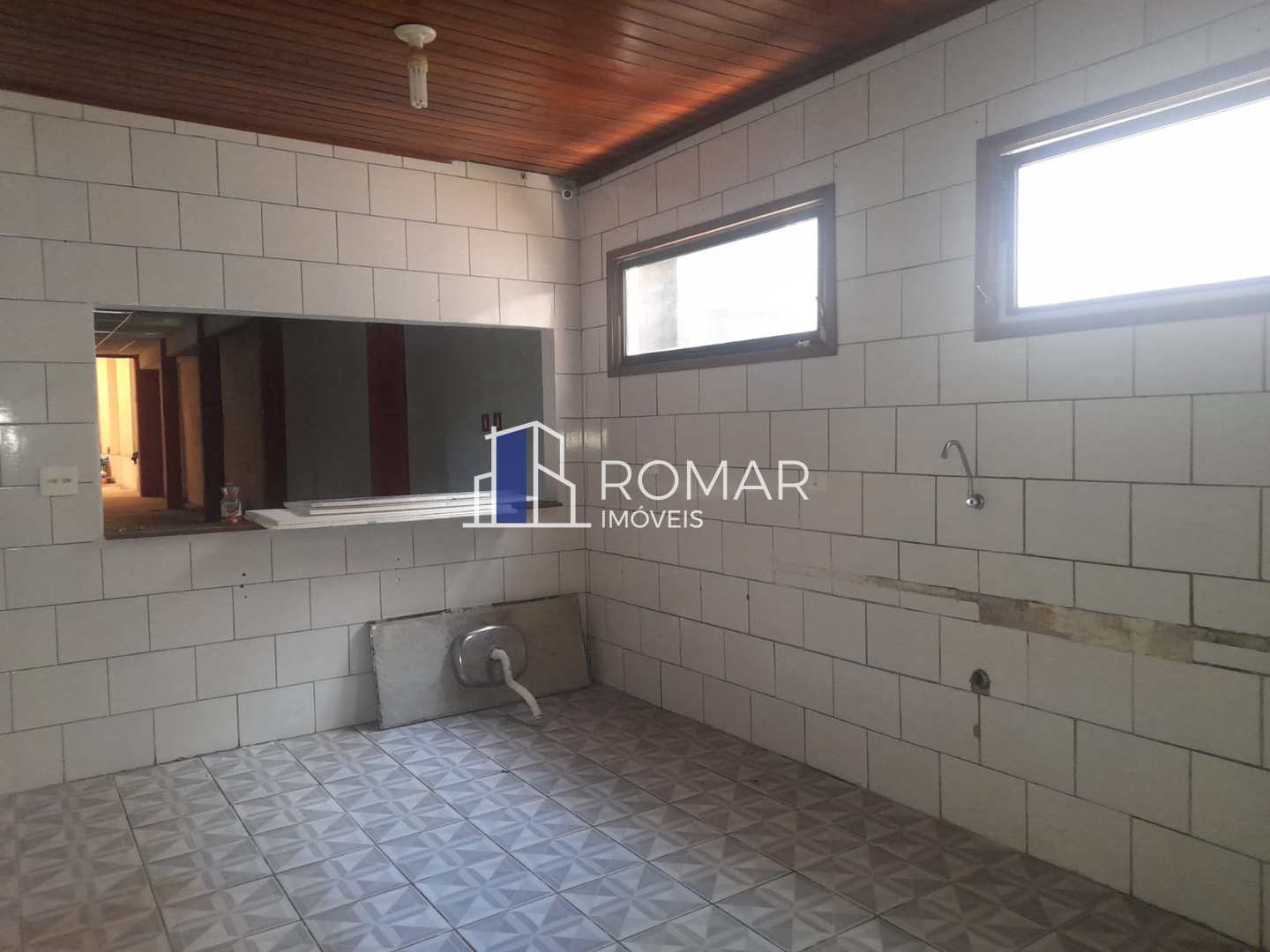 Depósito-Galpão-Armazém à venda, 650m² - Foto 11