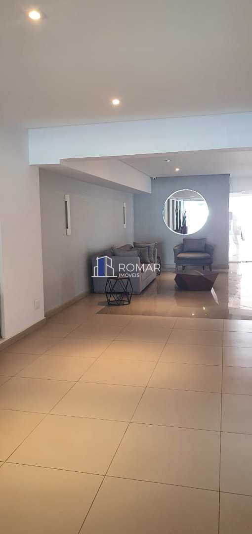 Apartamento à venda com 3 quartos, 146m² - Foto 2