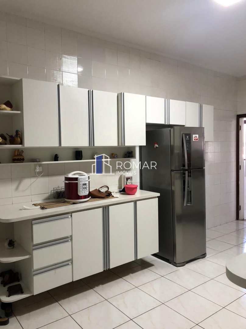 Apartamento à venda com 3 quartos, 150m² - Foto 11