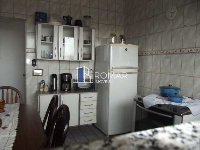 Apartamento à venda com 2 quartos, 70m² - Foto 3