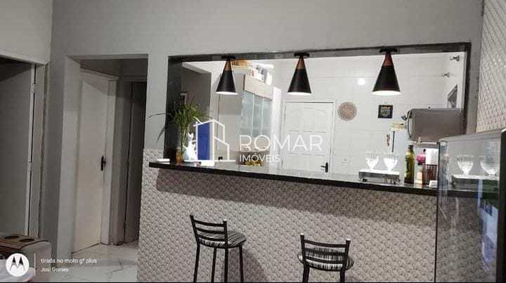 Apartamento à venda com 2 quartos, 65m² - Foto 2