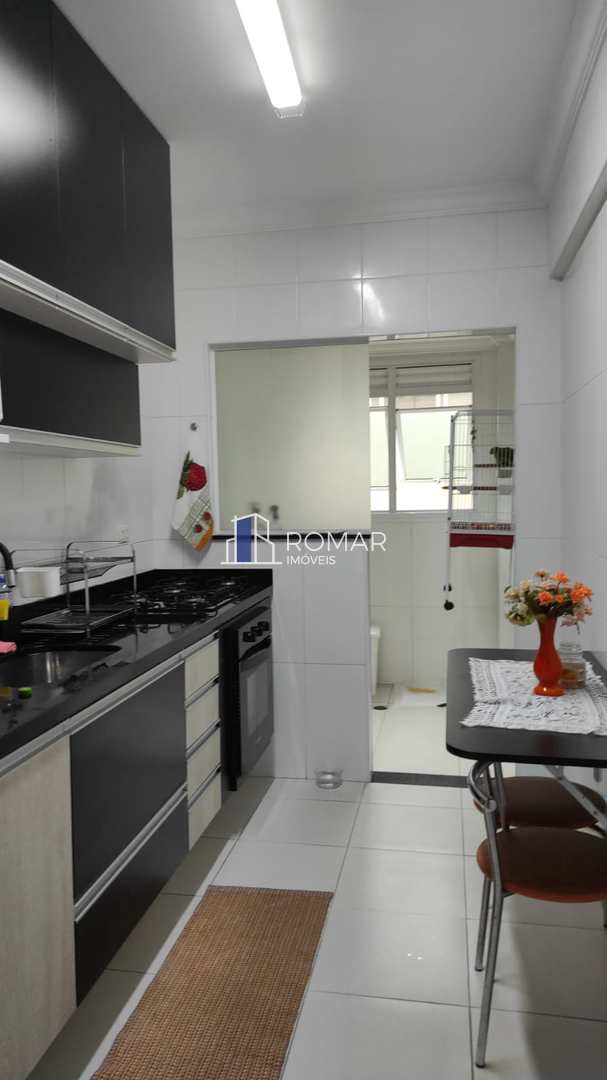 Apartamento à venda com 2 quartos, 64m² - Foto 9