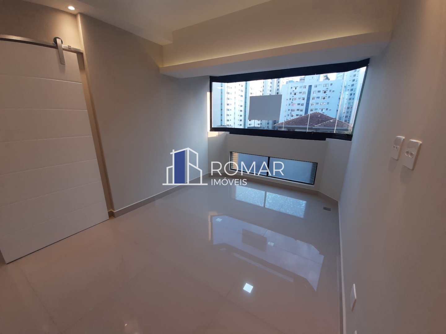 Apartamento à venda com 2 quartos, 83m² - Foto 4