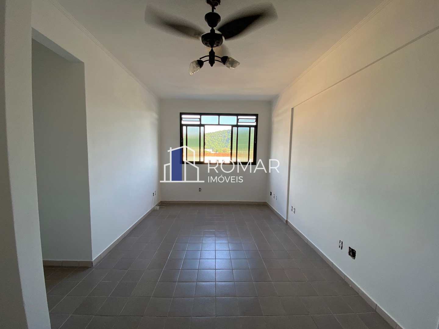 Apartamento à venda com 2 quartos, 65m² - Foto 1