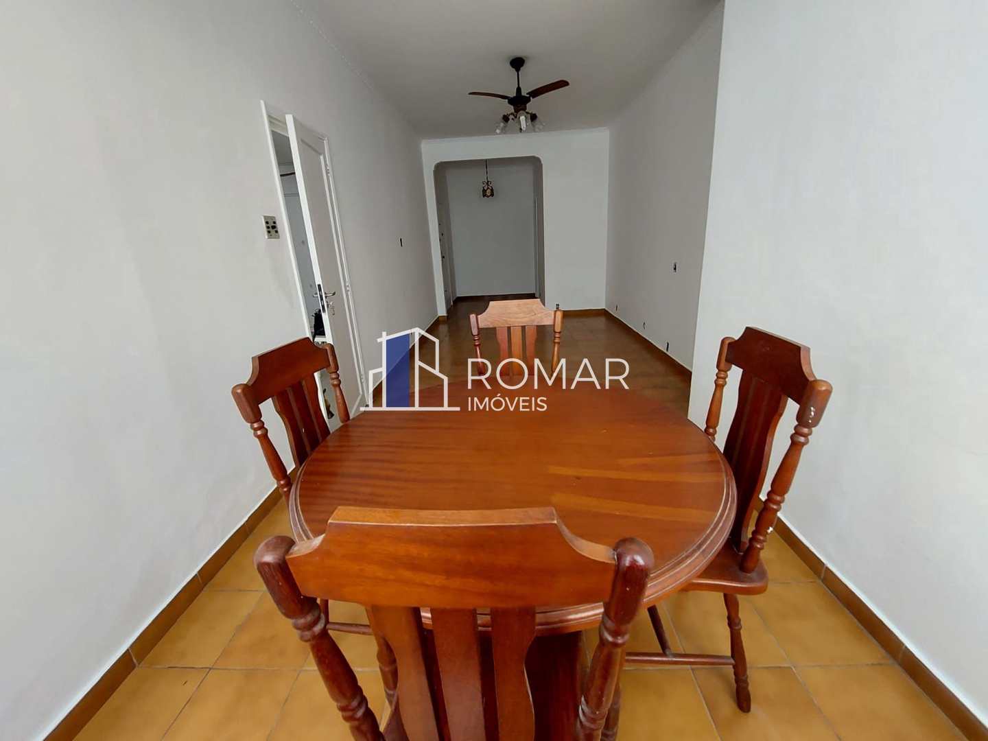 Apartamento à venda com 3 quartos, 90m² - Foto 2