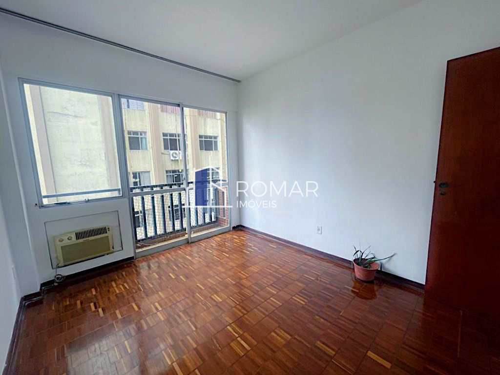 Apartamento à venda com 2 quartos, 75m² - Foto 10