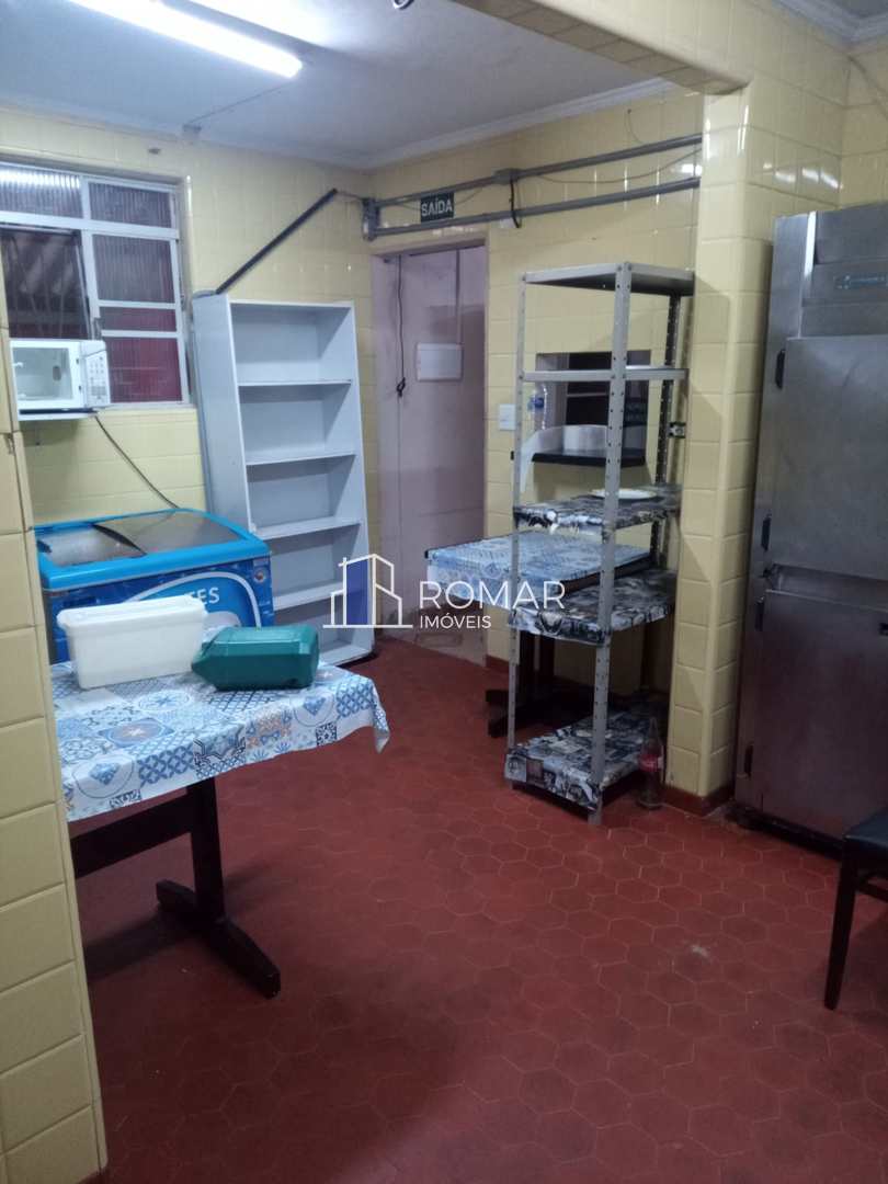 Sobrado à venda e aluguel com 2 quartos, 240m² - Foto 11