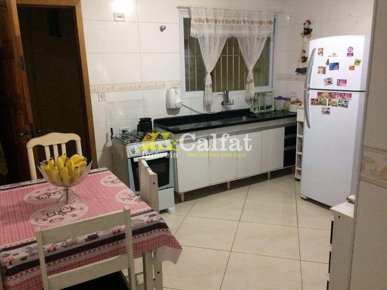 Casa à venda com 3 quartos, 149m² - Foto 1