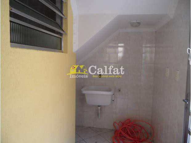 Casa à venda com 3 quartos, 250m² - Foto 2