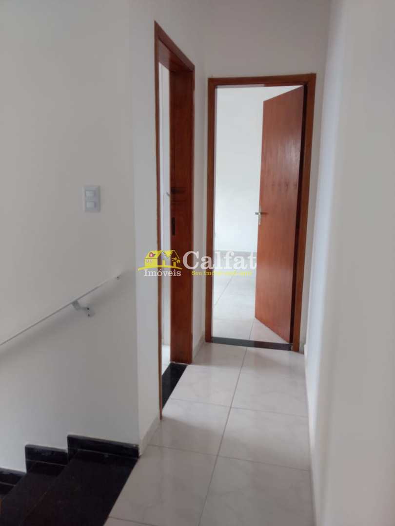 Sobrado à venda com 3 quartos, 200m² - Foto 14