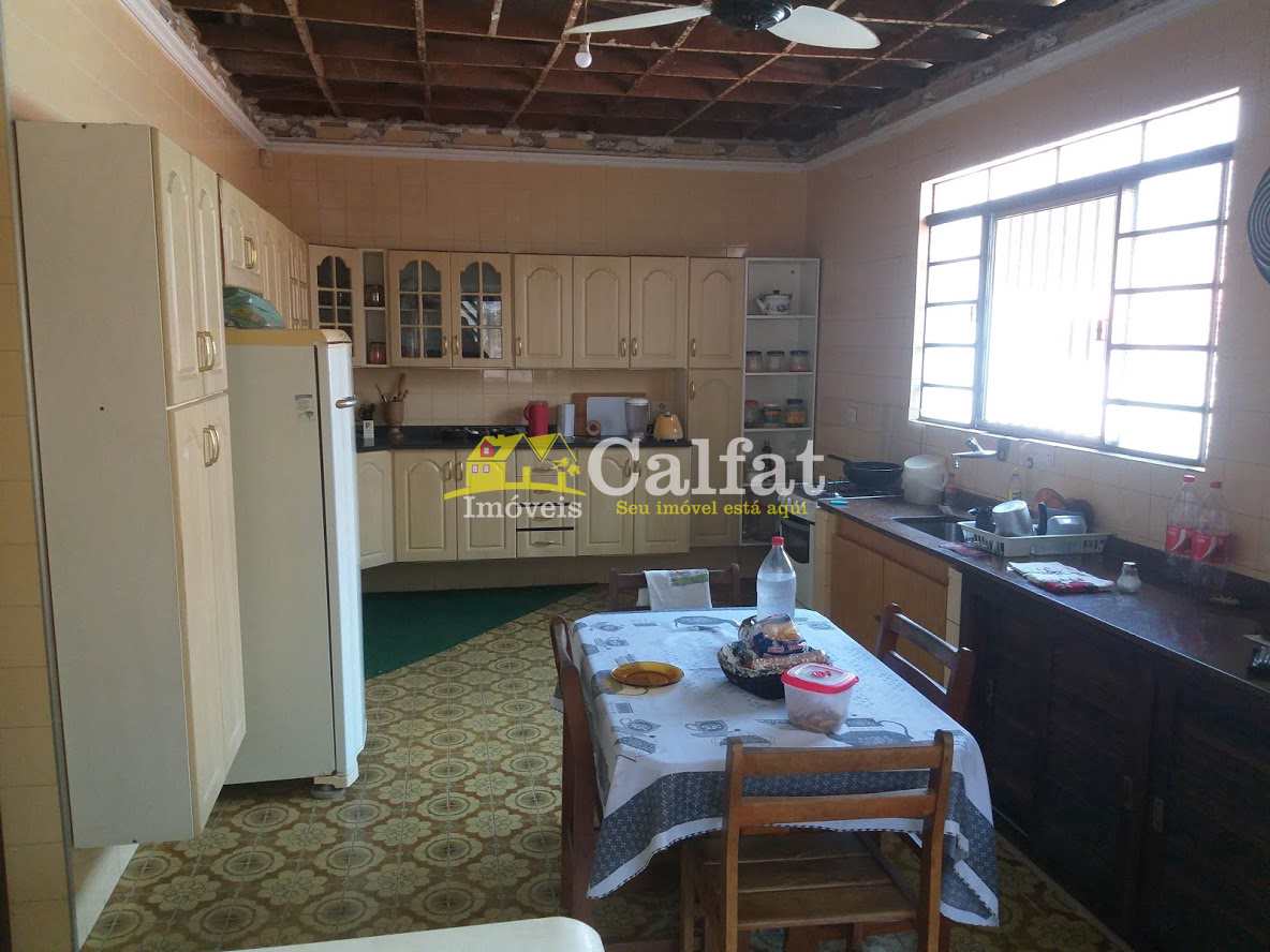 Casa à venda com 4 quartos, 185m² - Foto 29