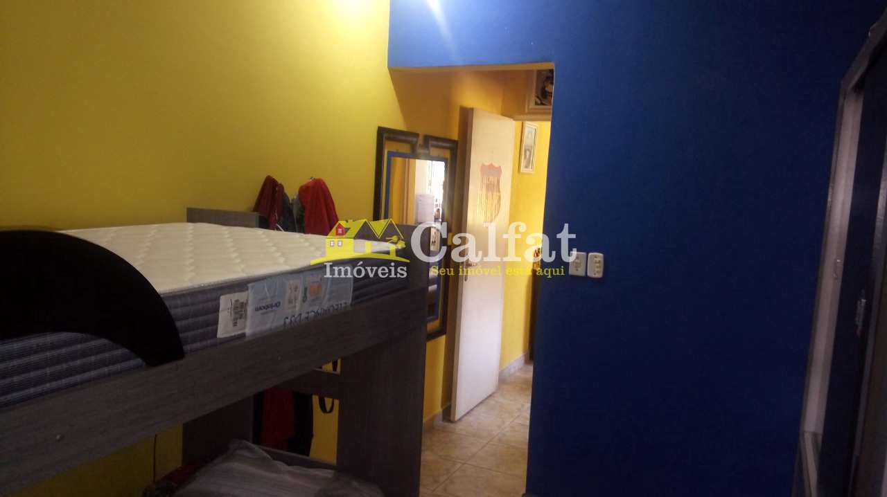 Casa à venda com 2 quartos, 55m² - Foto 12