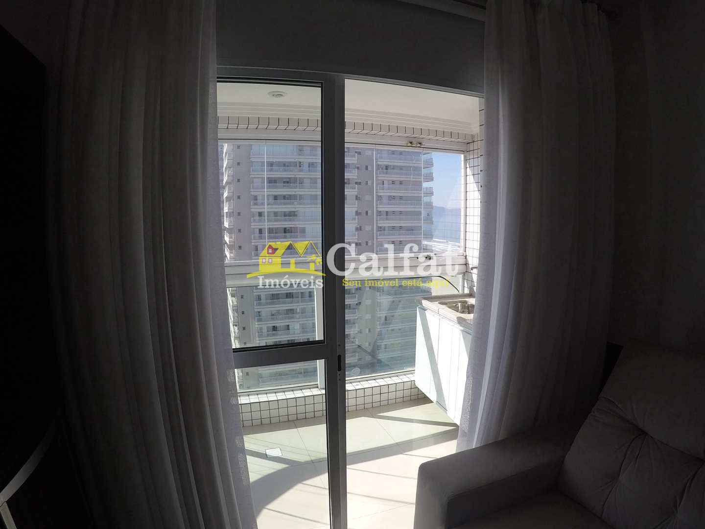 Apartamento à venda com 2 quartos, 76m² - Foto 4