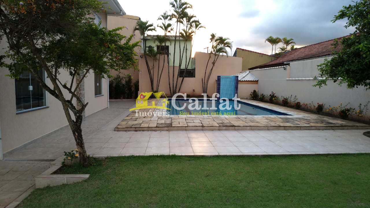 Casa à venda com 4 quartos, 380m² - Foto 1