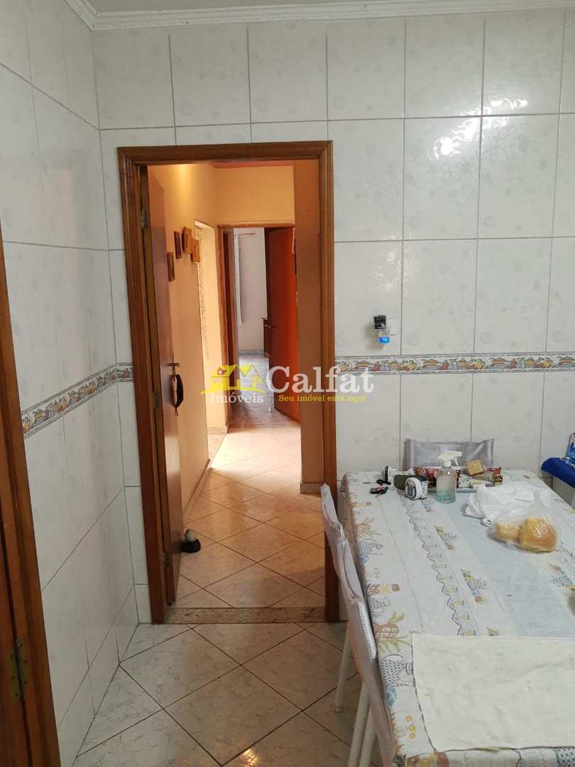 Casa à venda com 2 quartos, 291m² - Foto 2