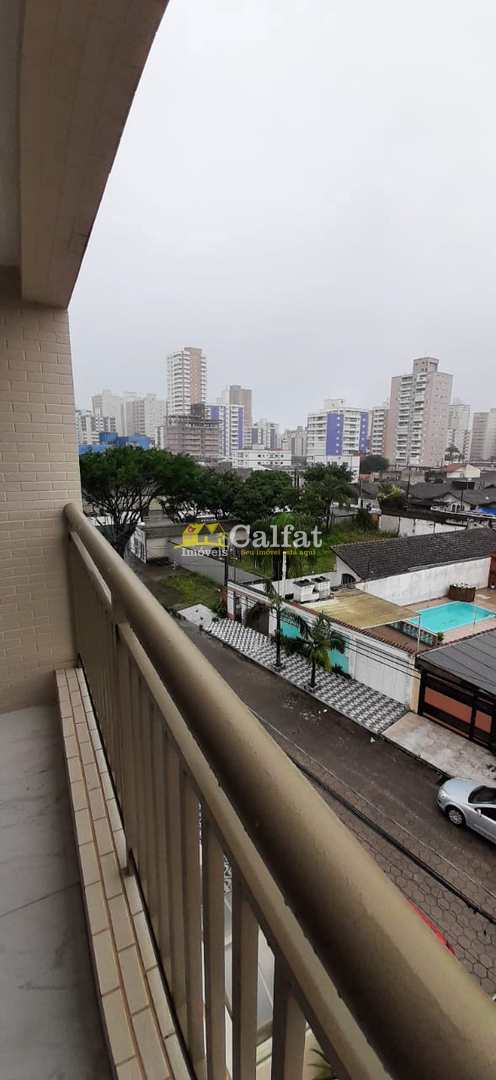 Apartamento à venda com 2 quartos, 63m² - Foto 2