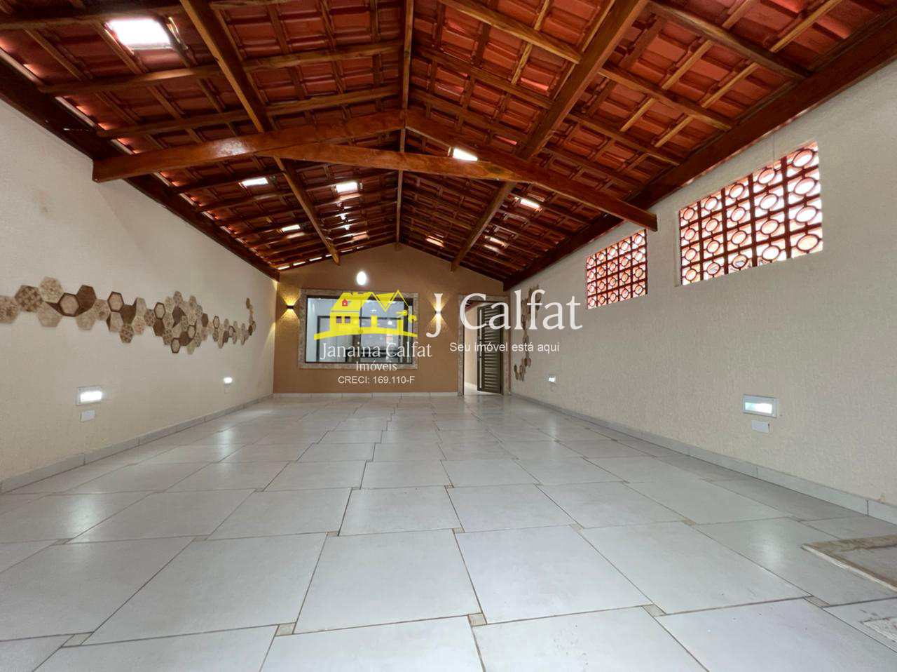 Casa à venda com 2 quartos, 1140m² - Foto 2