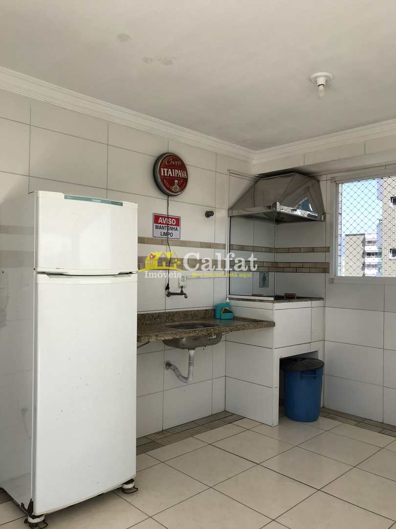 Apartamento à venda com 2 quartos, 70m² - Foto 5