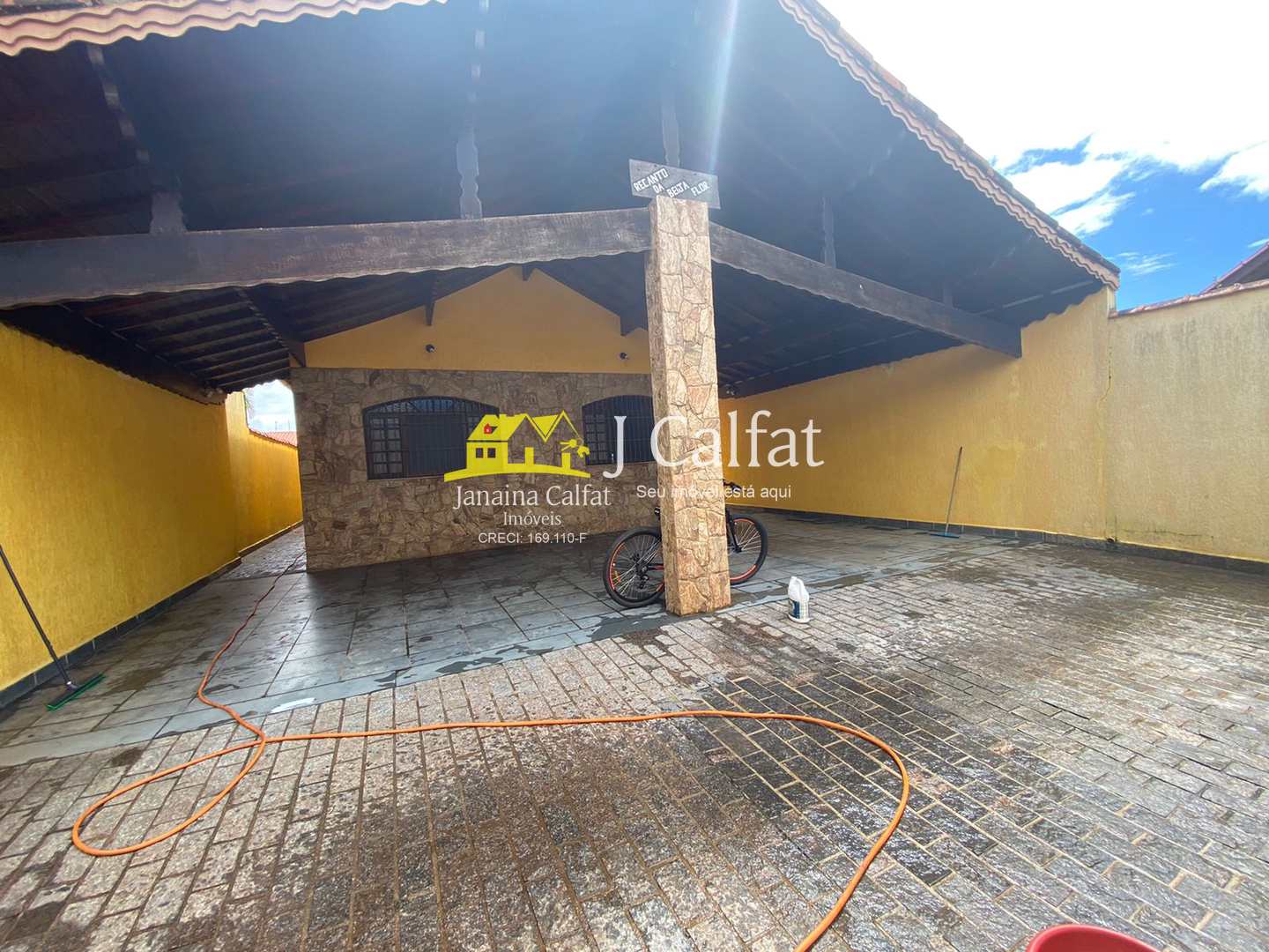 Casa à venda com 4 quartos, 241m² - Foto 3