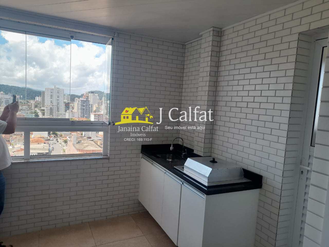 Apartamento à venda com 2 quartos, 100m² - Foto 1