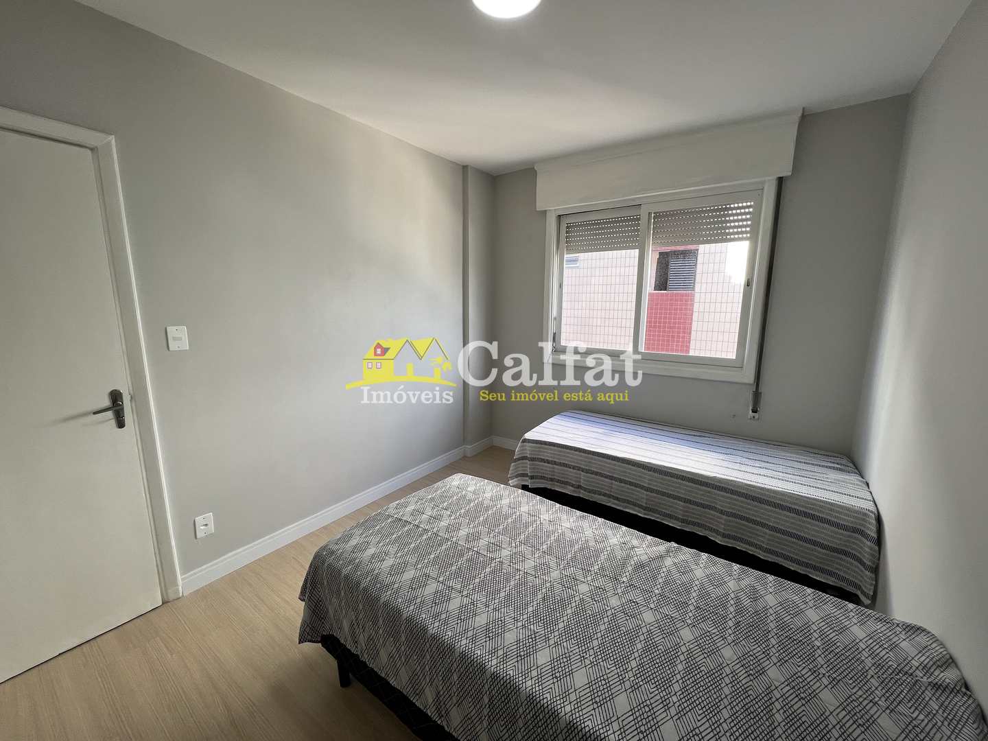 Apartamento à venda com 2 quartos, 75m² - Foto 17