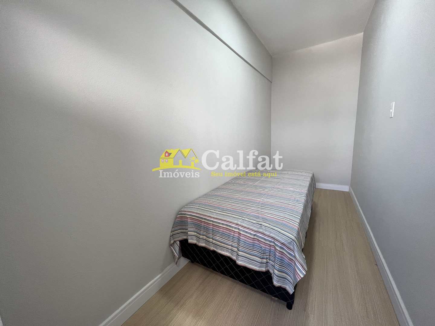 Apartamento à venda com 2 quartos, 75m² - Foto 11