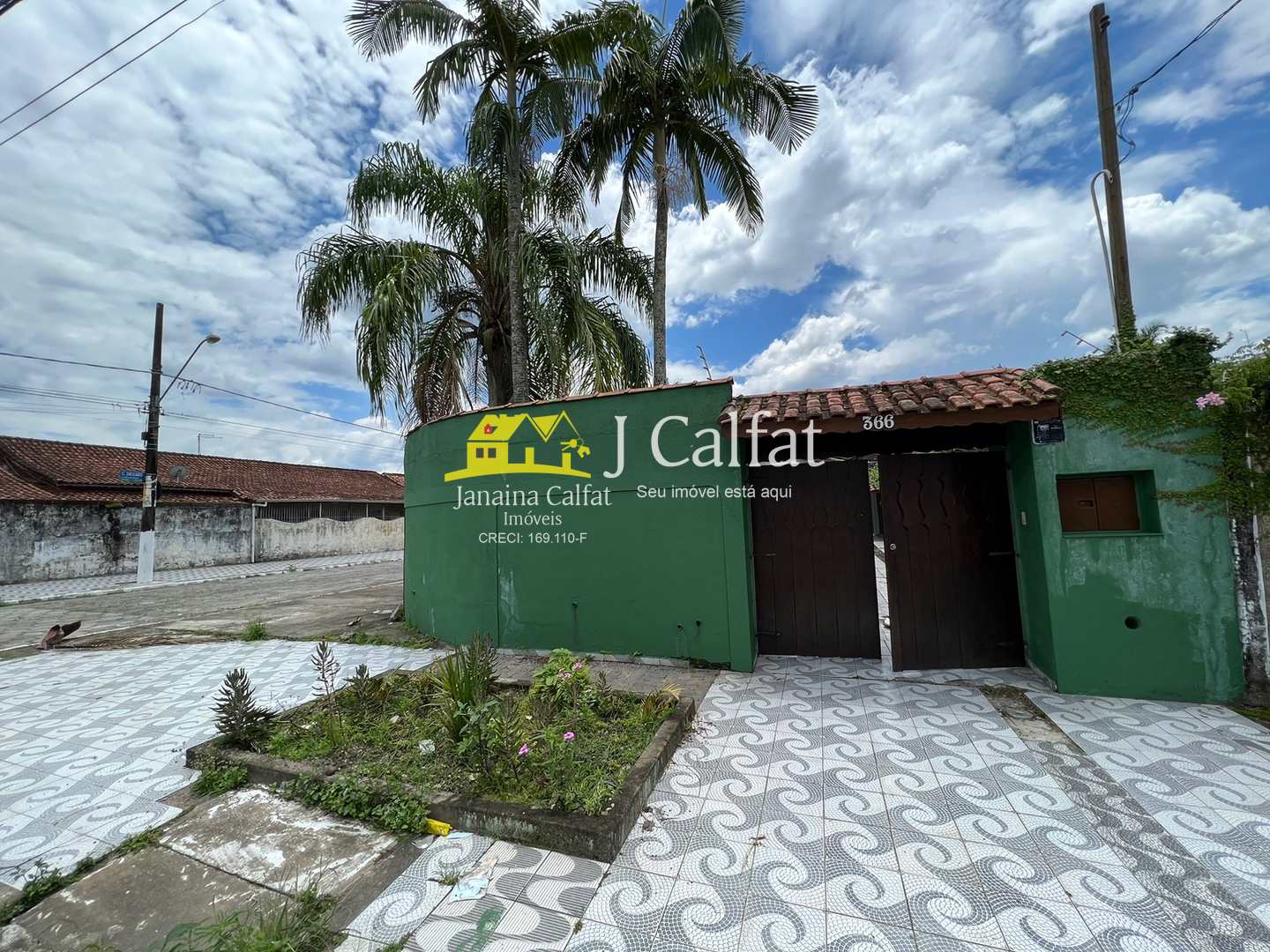 Casa à venda com 5 quartos, 200m² - Foto 4