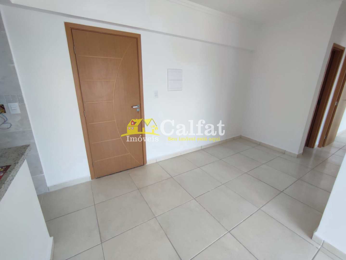 Apartamento à venda com 2 quartos, 70m² - Foto 4