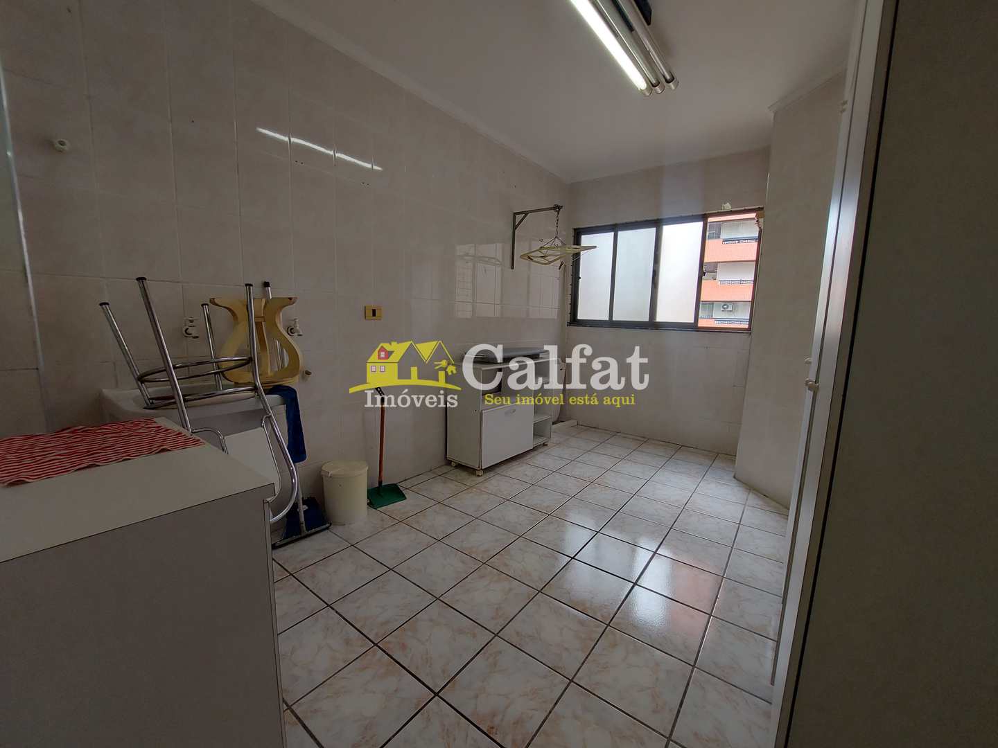 Apartamento à venda com 2 quartos, 102m² - Foto 5