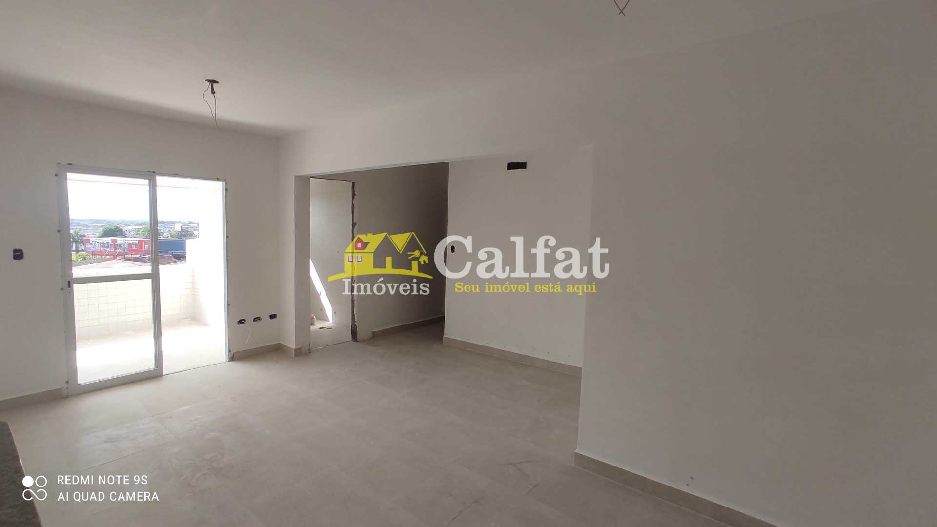 Apartamento à venda com 2 quartos, 75m² - Foto 4