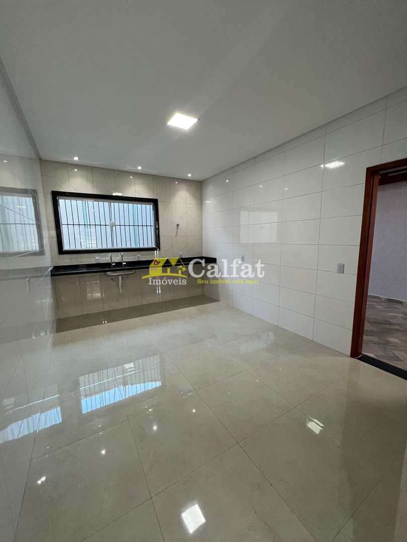 Casa à venda com 2 quartos, 90m² - Foto 5