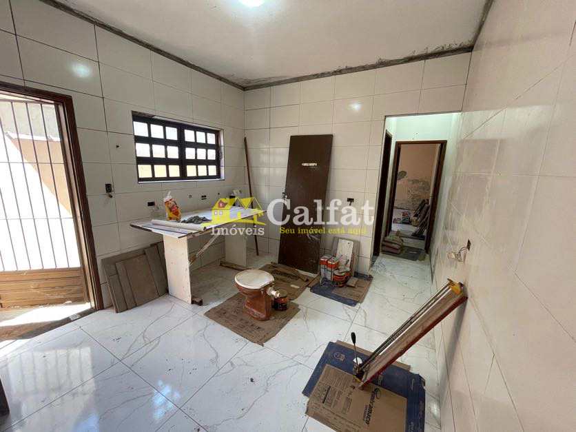 Casa à venda com 2 quartos, 80m² - Foto 3