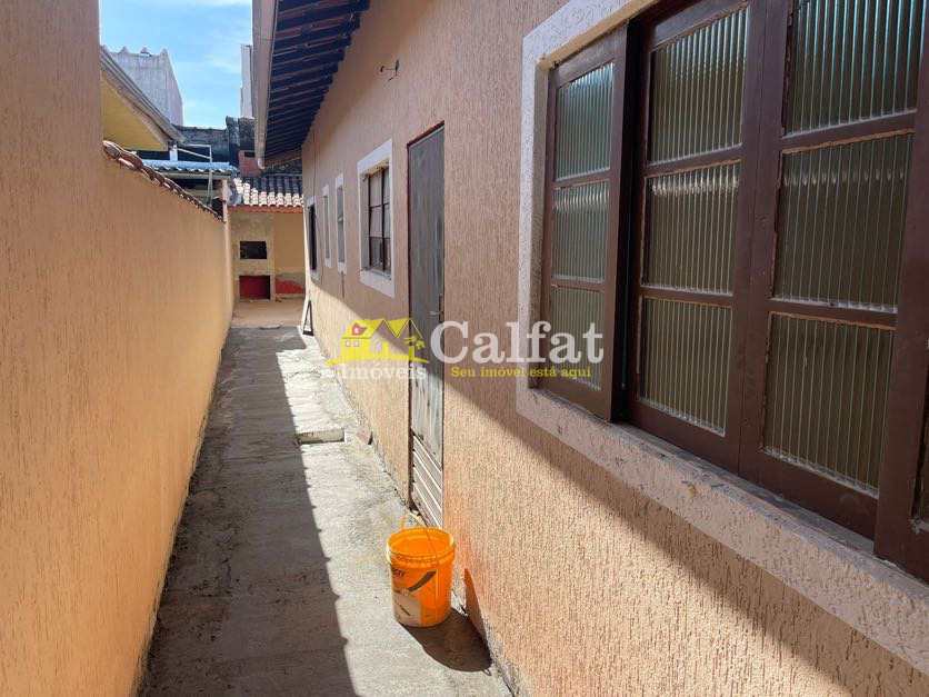 Casa à venda com 2 quartos, 80m² - Foto 11