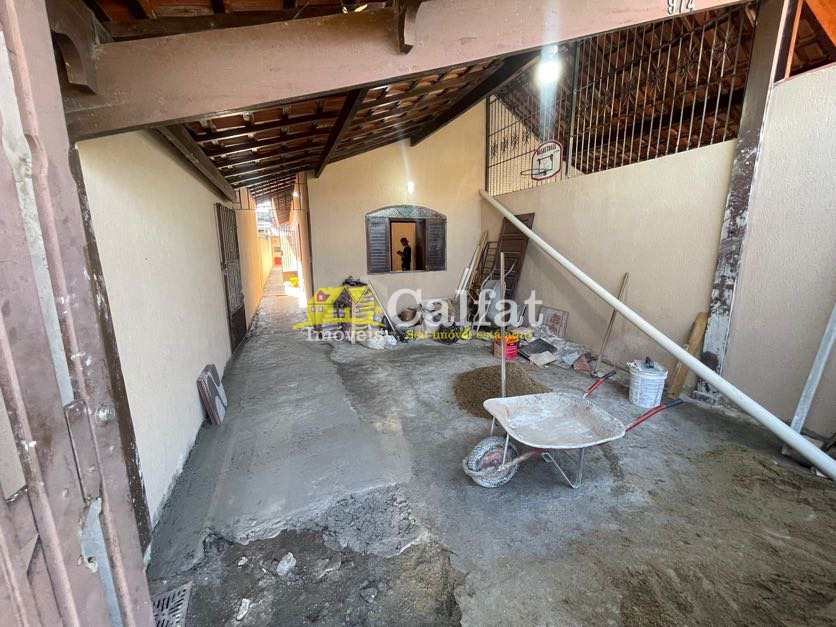 Casa à venda com 2 quartos, 80m² - Foto 1