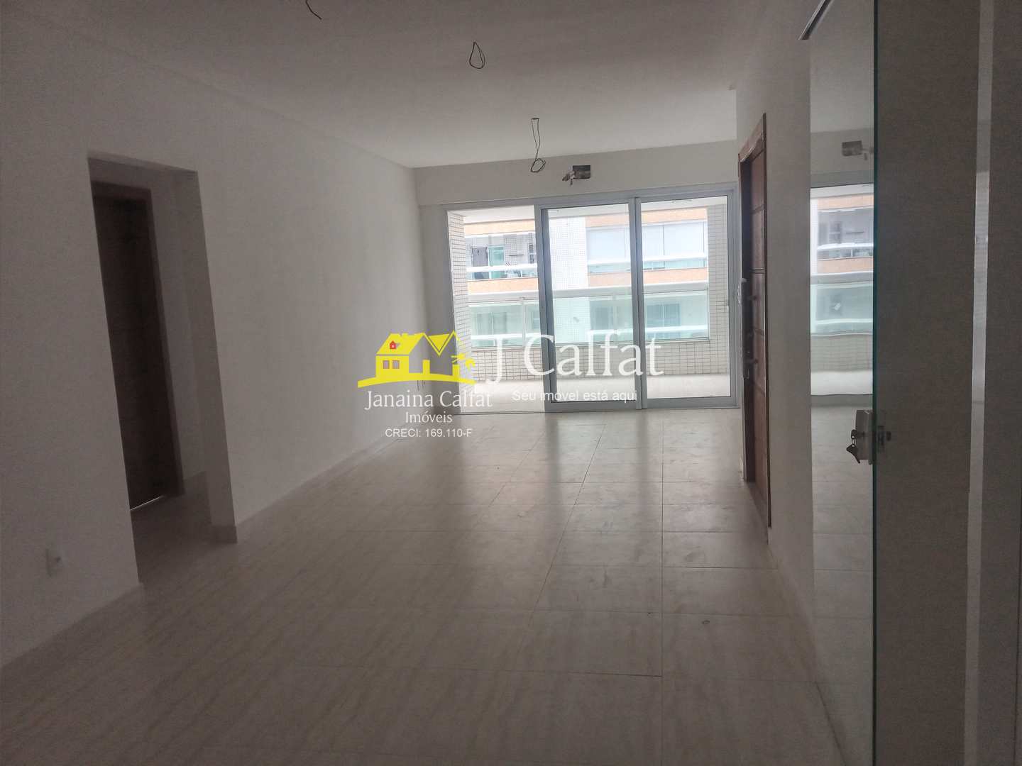 Apartamento à venda com 3 quartos, 135m² - Foto 4