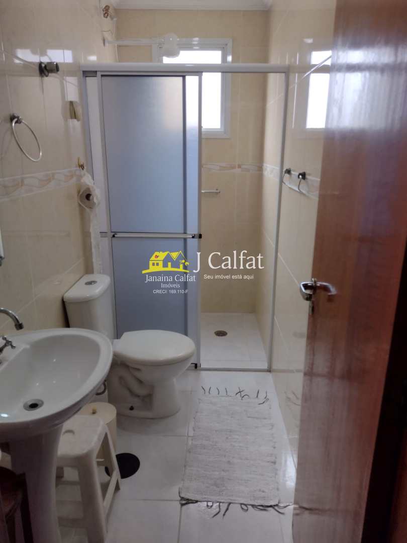 Apartamento para alugar com 2 quartos, 97m² - Foto 11