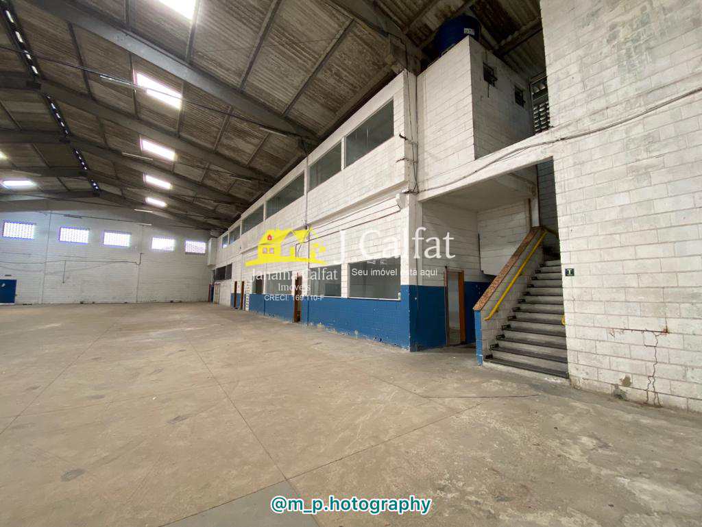 Depósito-Galpão-Armazém para alugar, 2600m² - Foto 2