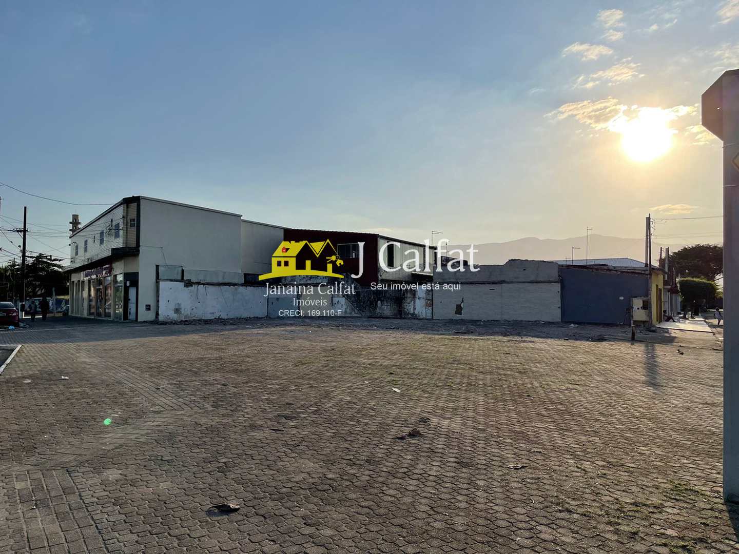 Loteamento e Condomínio para alugar, 380m² - Foto 1