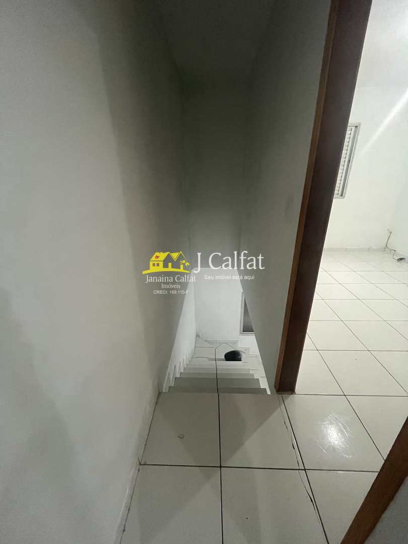 Casa à venda com 2 quartos, 62m² - Foto 9
