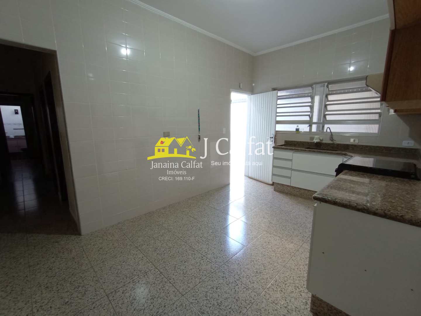 Casa para alugar com 2 quartos, 88m² - Foto 11