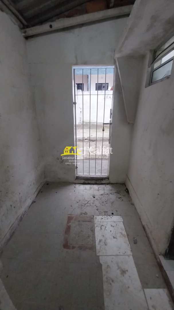 Casa para alugar com 1 quarto, 49m² - Foto 17