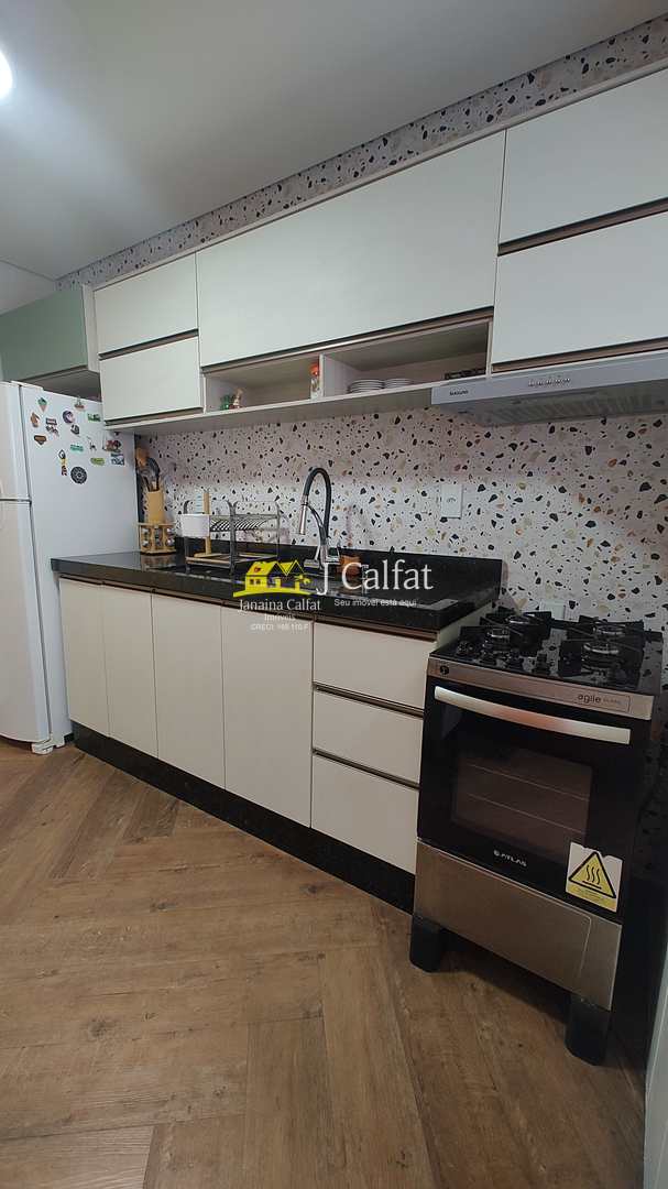 Apartamento para alugar com 2 quartos, 75m² - Foto 9