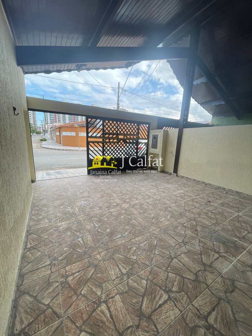 Casa para alugar com 2 quartos, 80m² - Foto 2