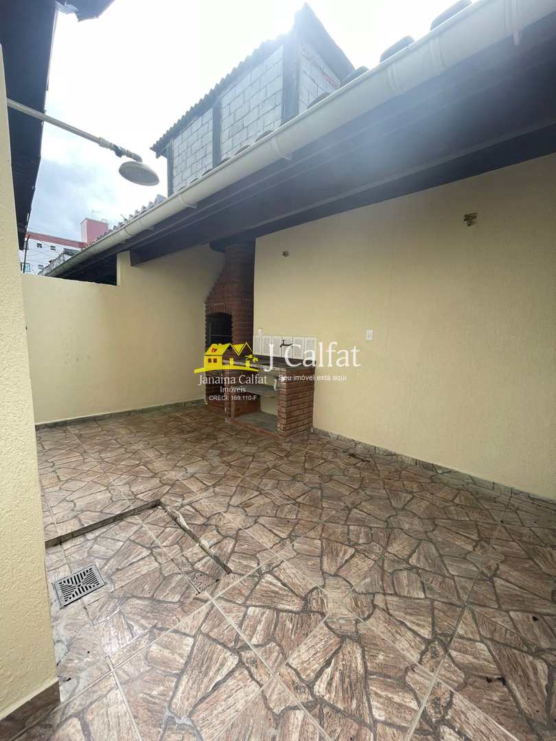 Casa para alugar com 2 quartos, 80m² - Foto 1