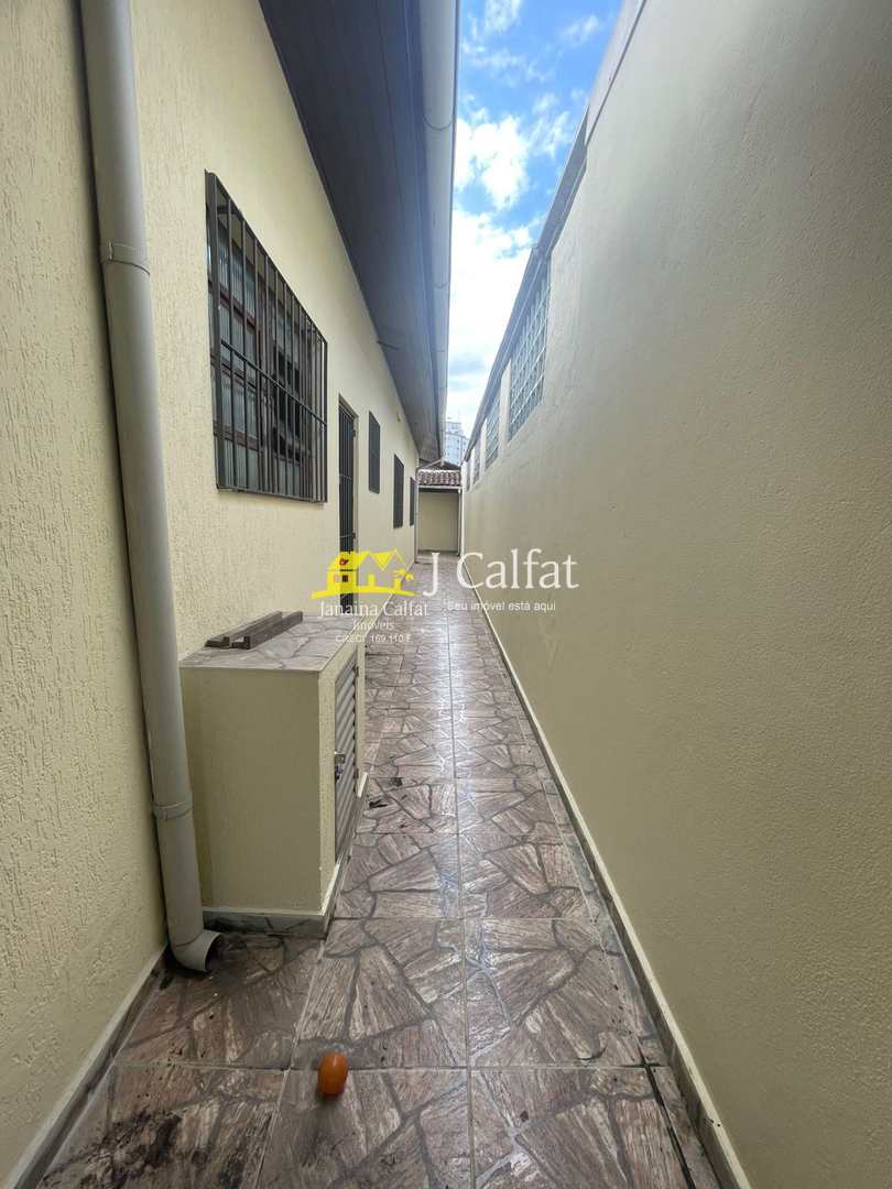 Casa para alugar com 2 quartos, 80m² - Foto 12