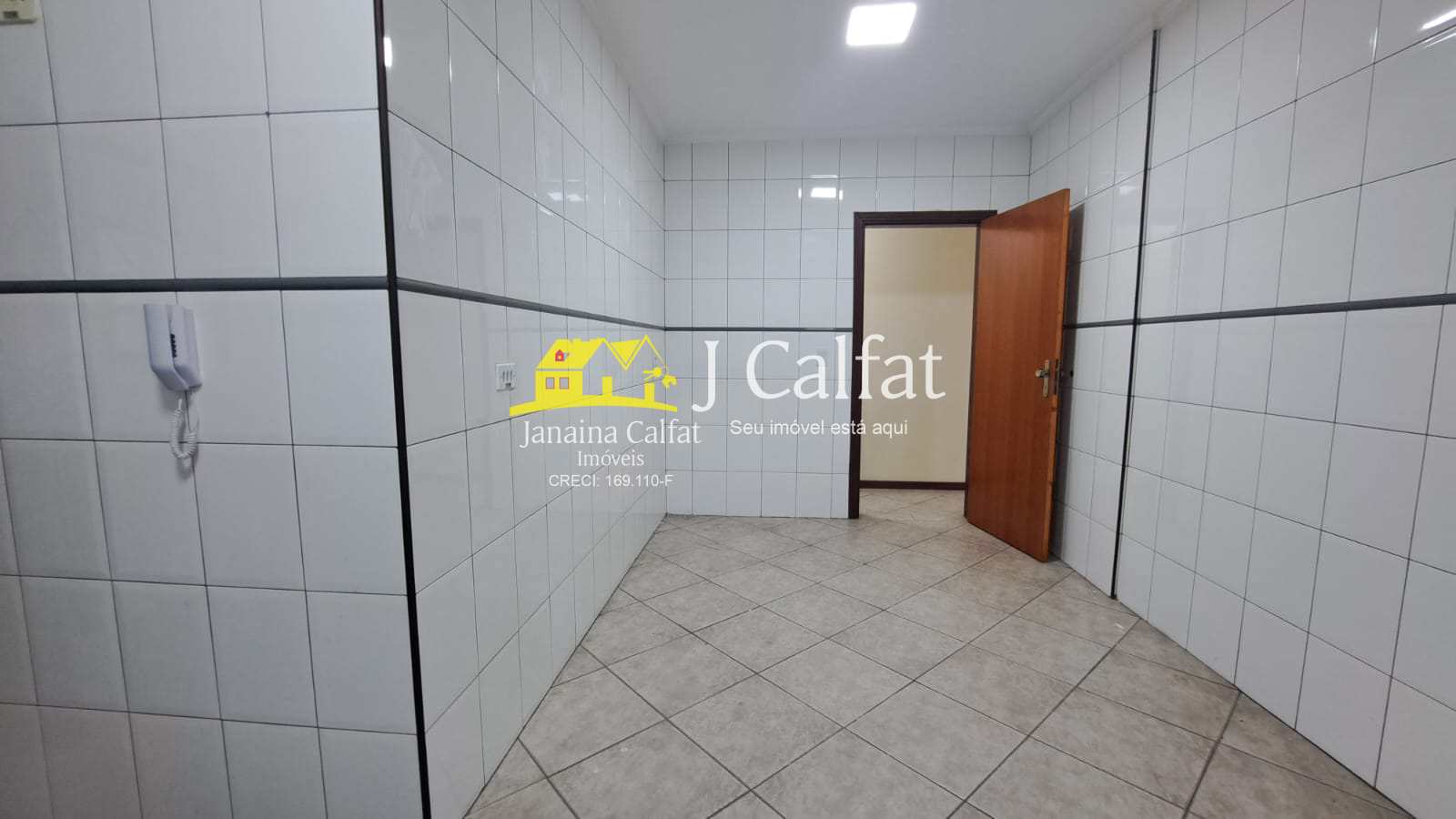 Apartamento para alugar com 3 quartos, 135m² - Foto 9