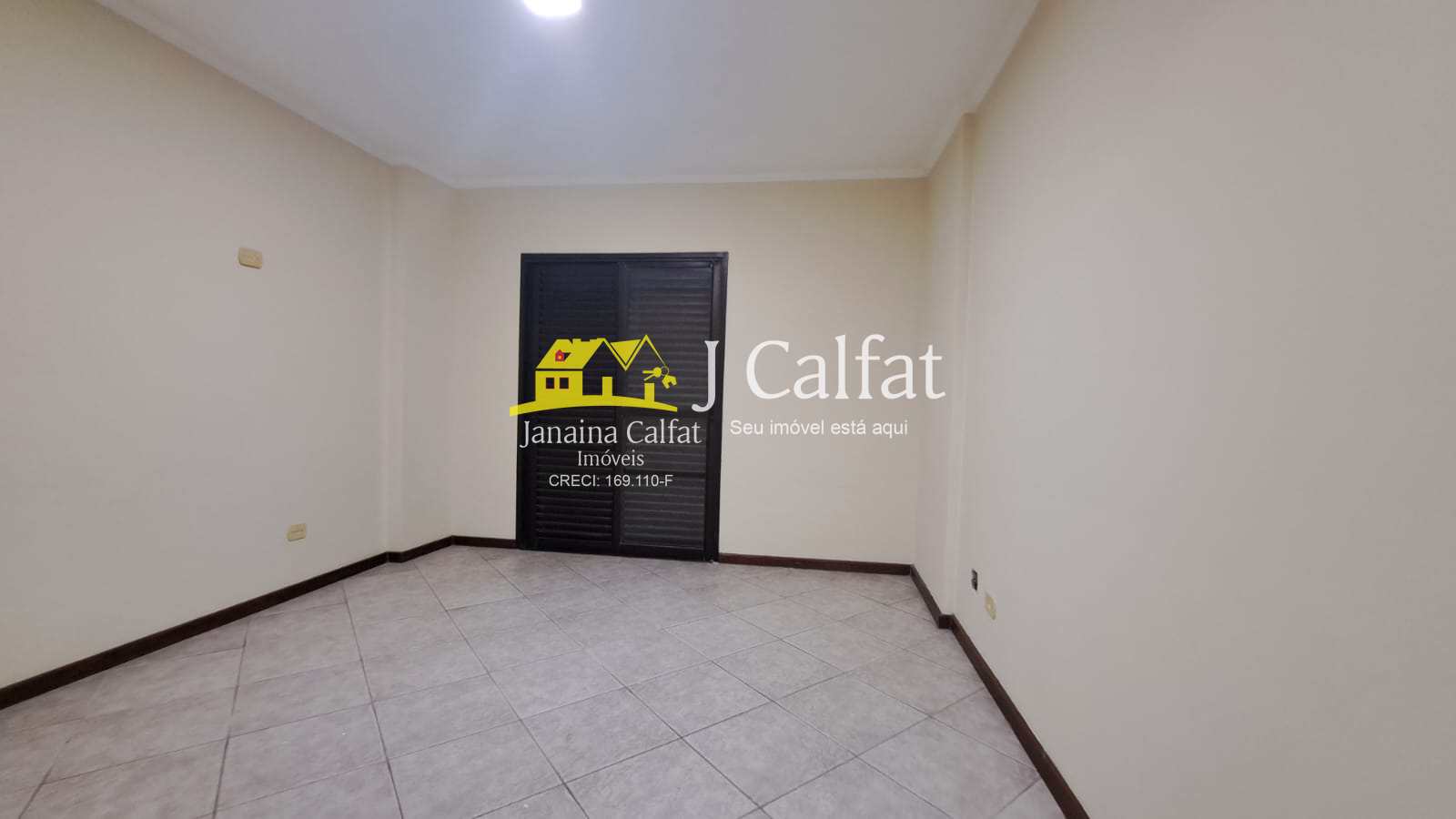 Apartamento para alugar com 3 quartos, 135m² - Foto 13