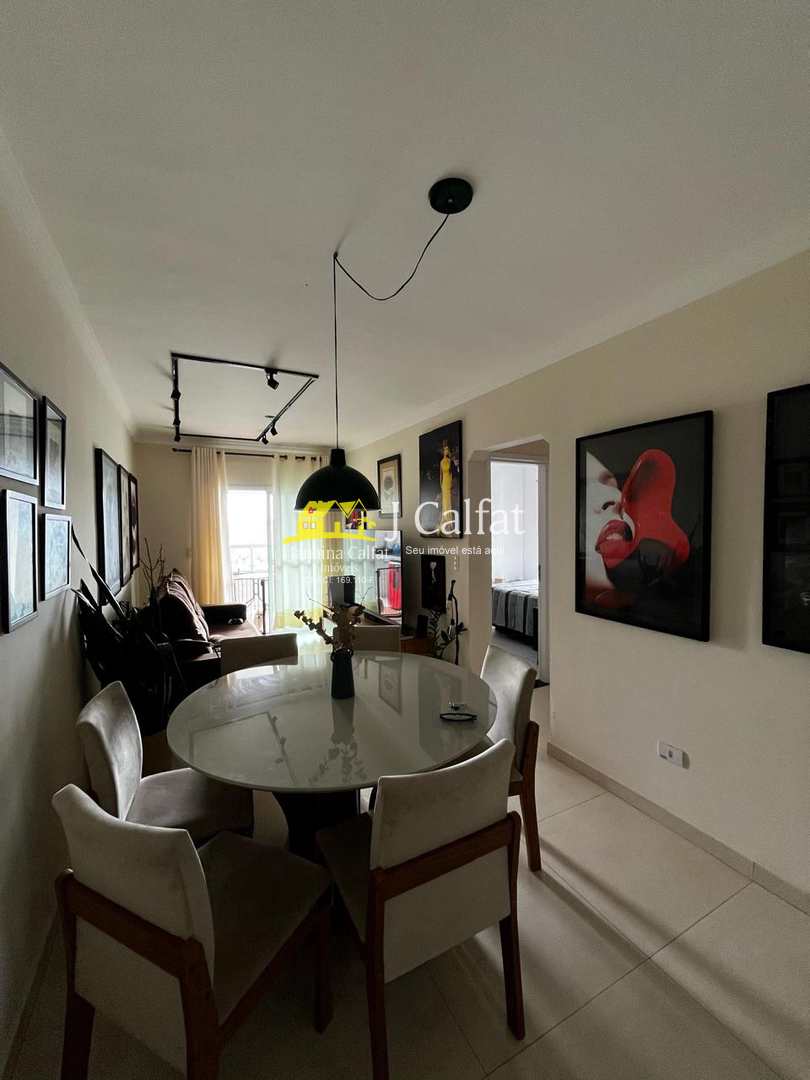 Apartamento para alugar com 2 quartos, 90m² - Foto 4